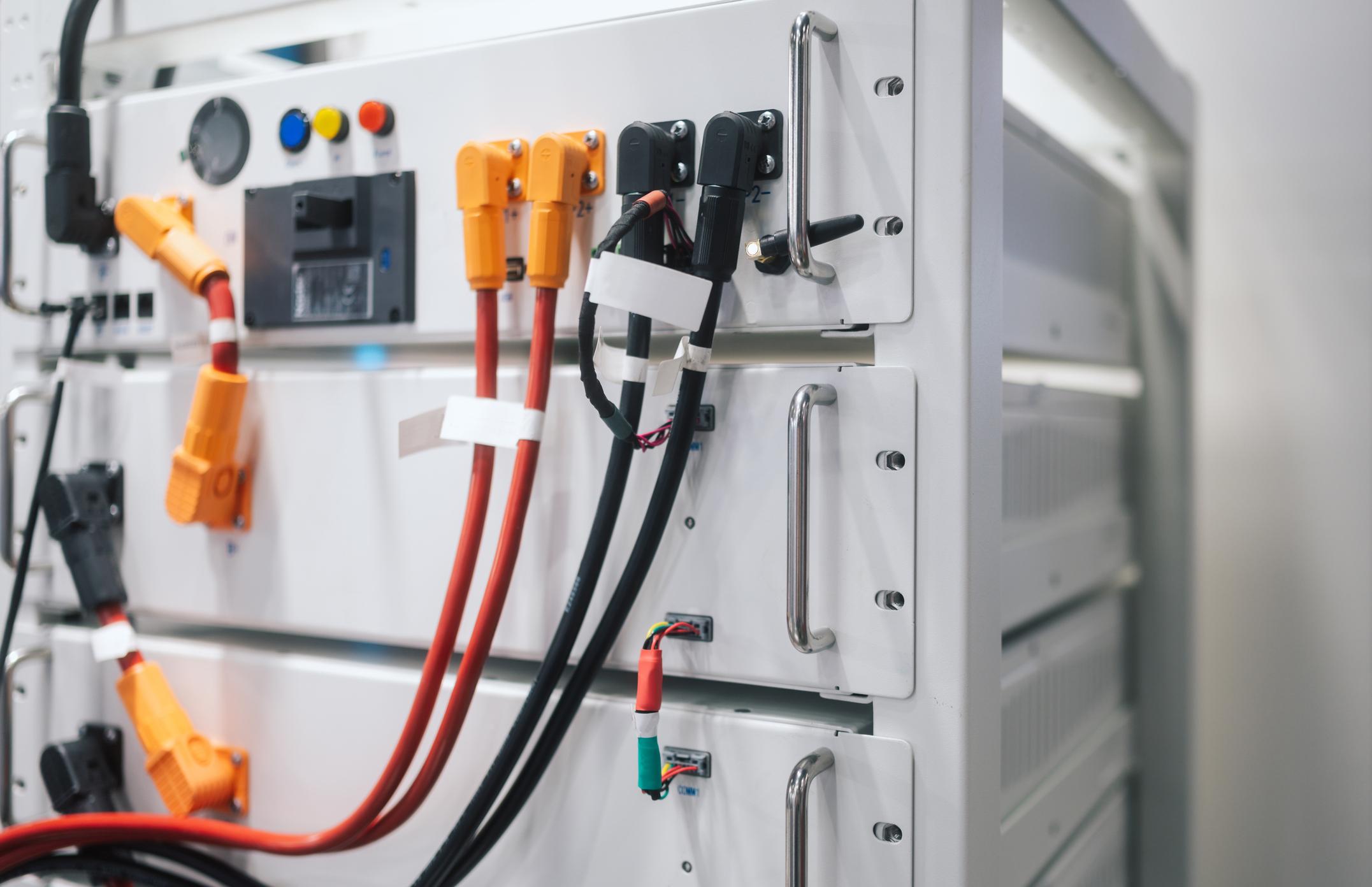 DockDura High-voltage harnesses connect battery packs